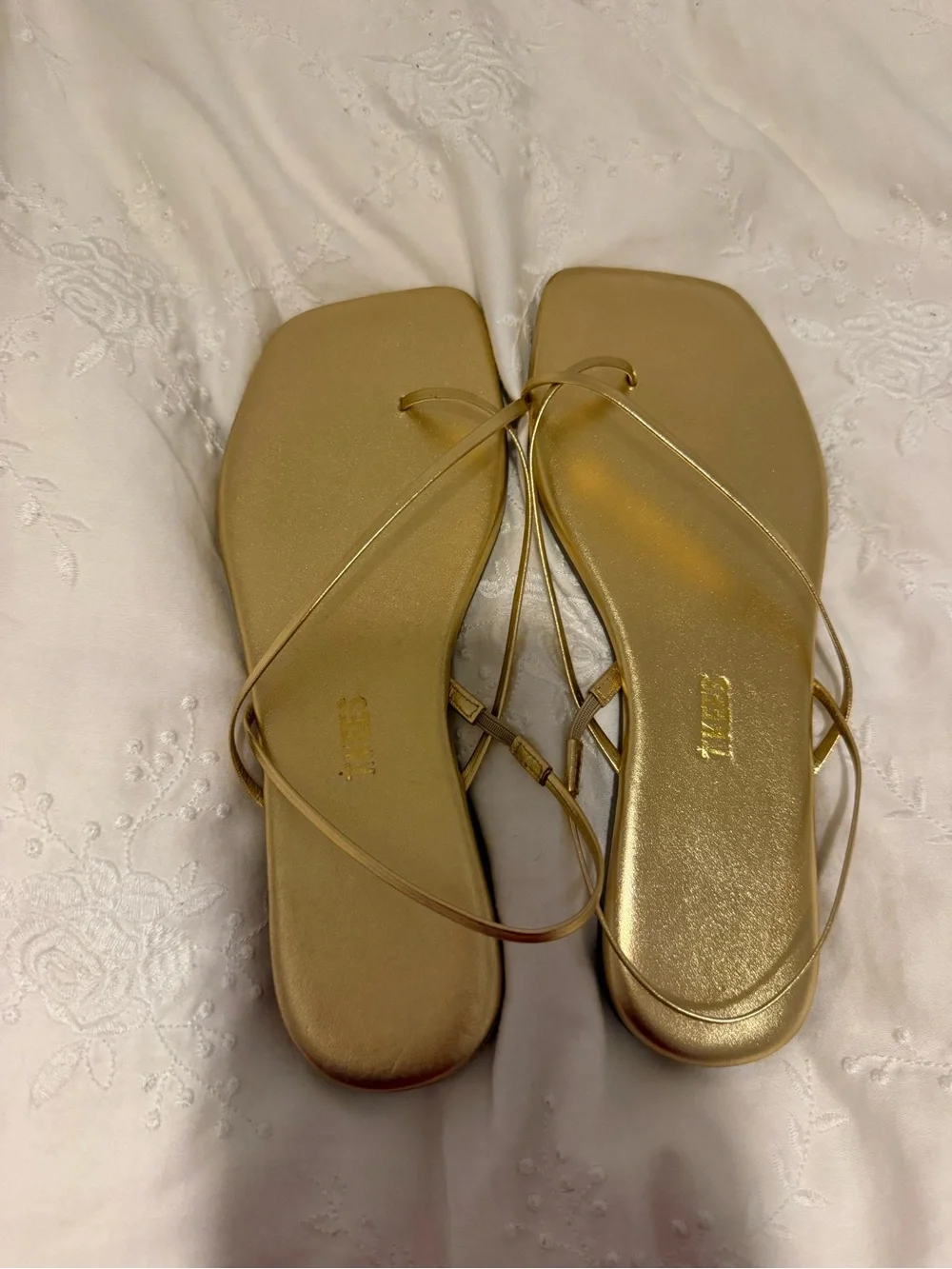 Gold Strappy Square-Toe Tkees